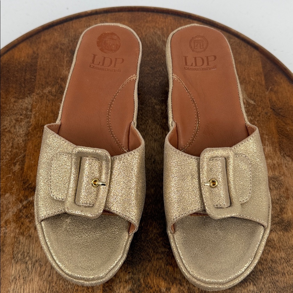 LDP Sandals Wm 9M L'Amour Des Pieds Gold Sparkle Leather Buckle Slides - Picture 3 of 11